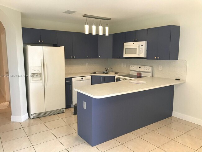 Building Photo - 8750 SW 158th Pl