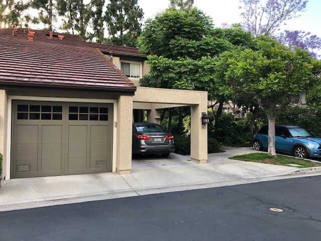Primary Photo - 90 Stanford Ct