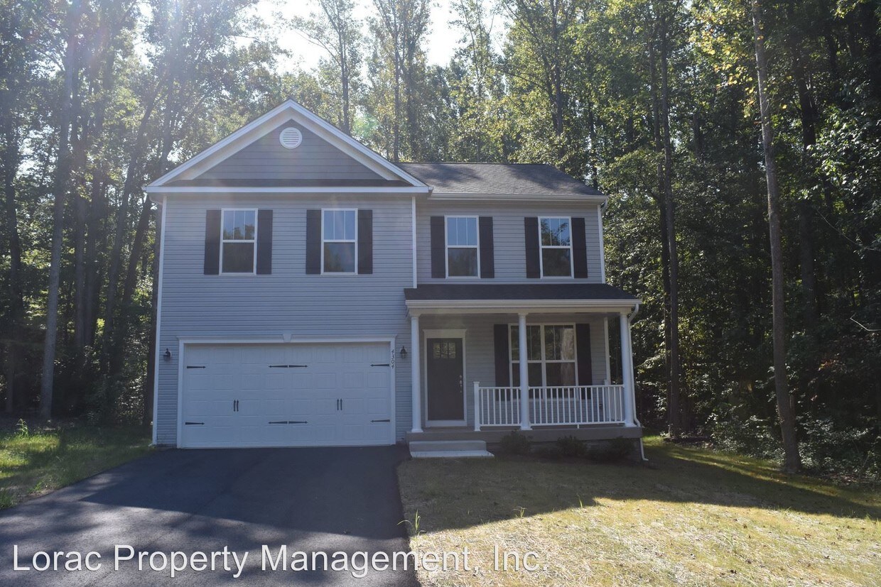 Primary Photo - 4 br, 2.5 bath House - 4304 Lakeview Parkway