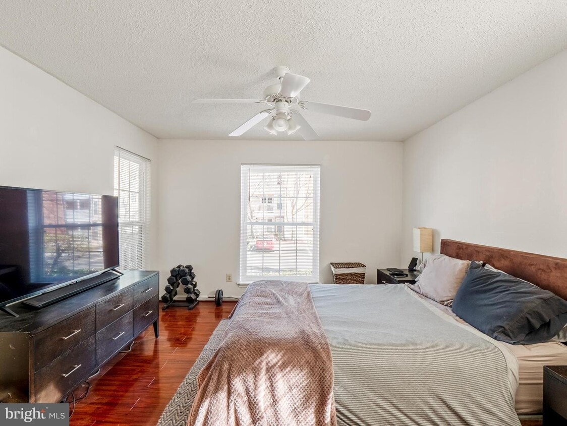 1525 Lincoln Cir Unit 101, Tysons, VA 22102 Room for Rent in Tysons