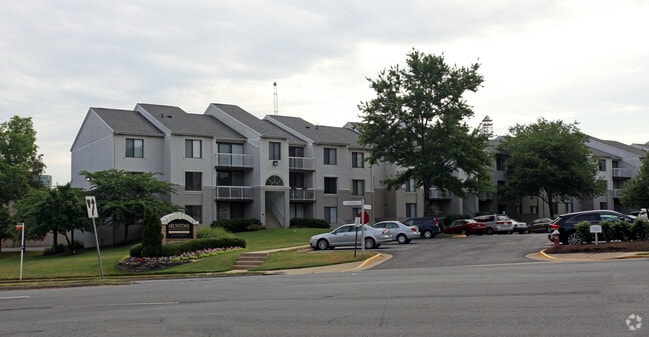 eaves Tysons Corner - Tysons Crossing