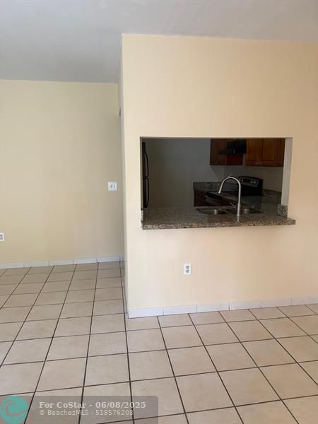Foto del edificio - 501 NW 100th Pl