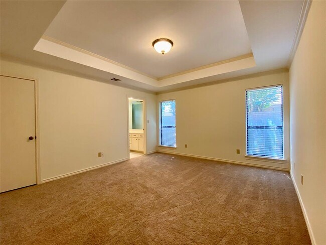 Building Photo - 2200 Promontory Point