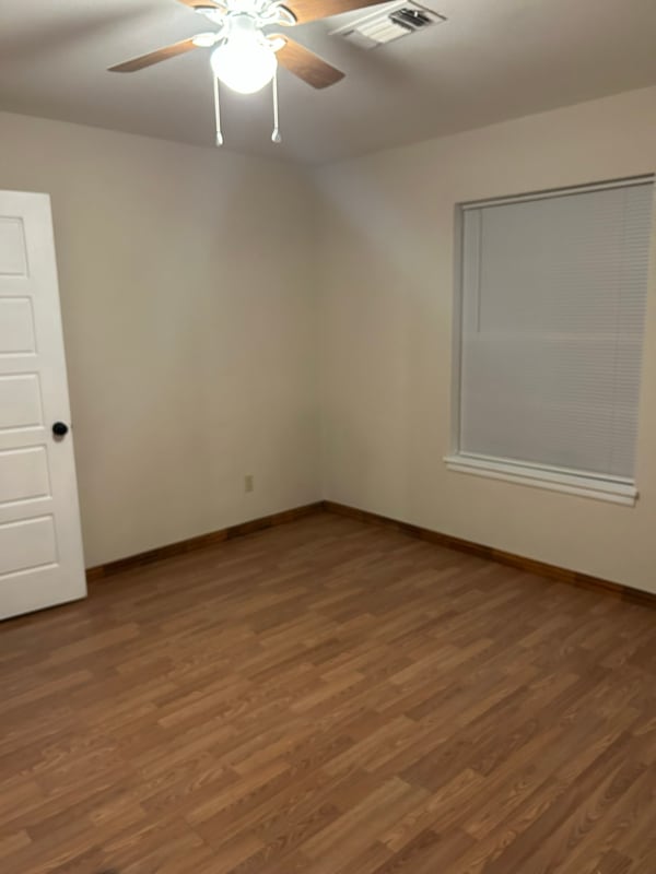 Foto del edificio - 1141 Vivian St