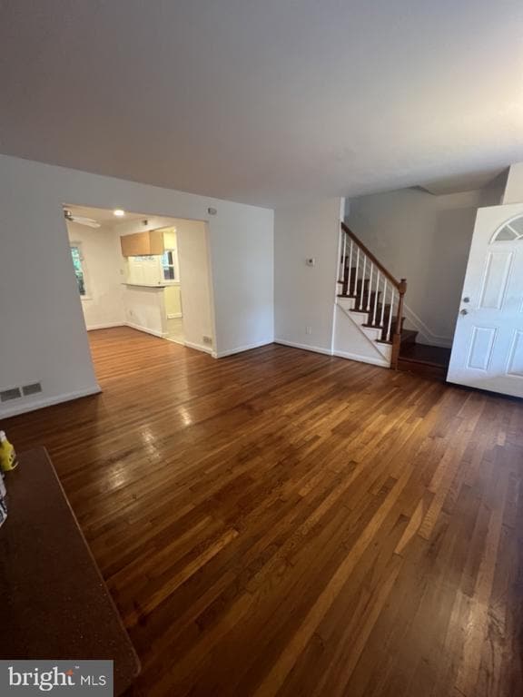 Building Photo - 927 Southridge Rd