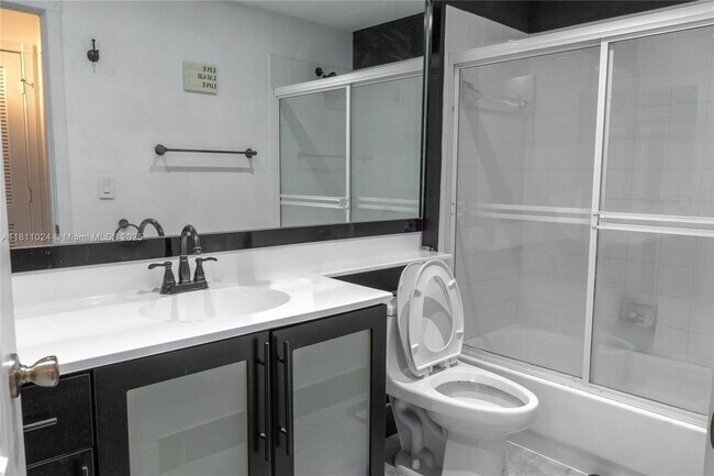 Foto del edificio - 10750 NW 66th St