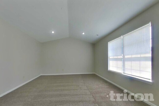 Building Photo - 4002 Caddy Way