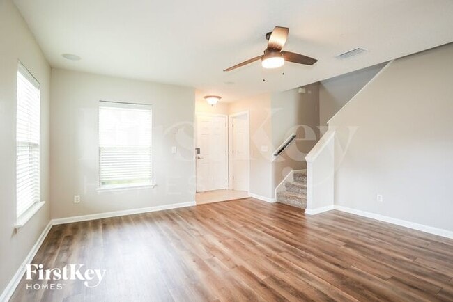 Building Photo - 217 Cezanne Cir