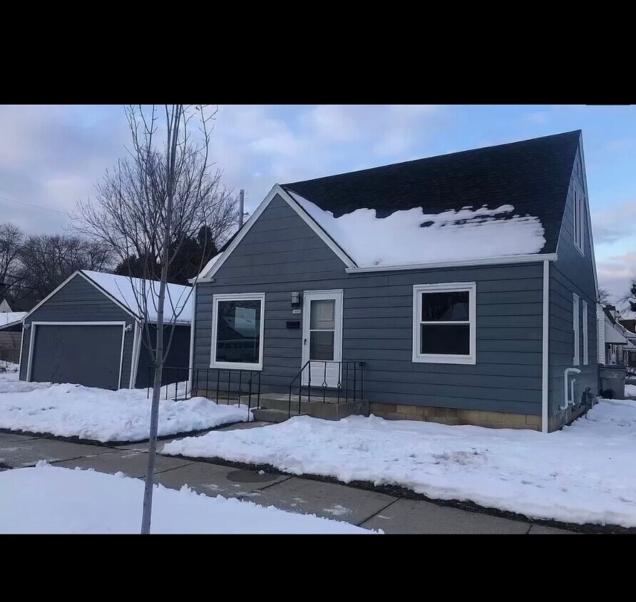 Foto principal - 5400 W Sheridan Ave