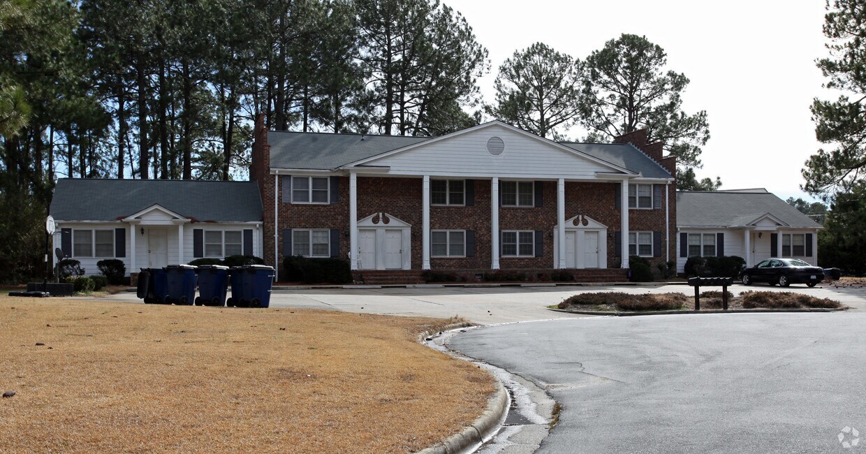 Building Photo - 107 Plaza Pl