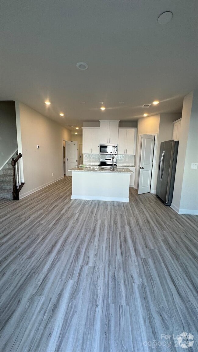 Building Photo - 1741 Braemar Vlg Dr
