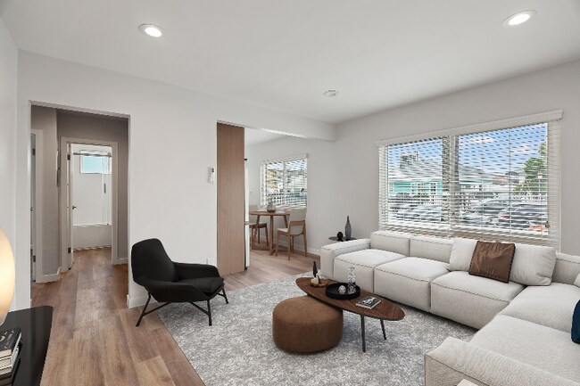 Foto del edificio - 1358 W 36th St