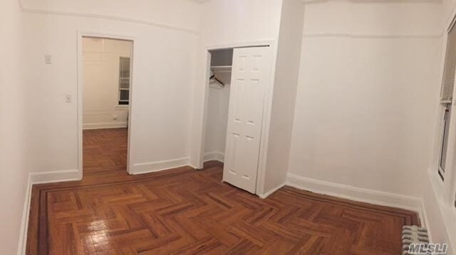 Foto del edificio - 47-19-47-38 38th St