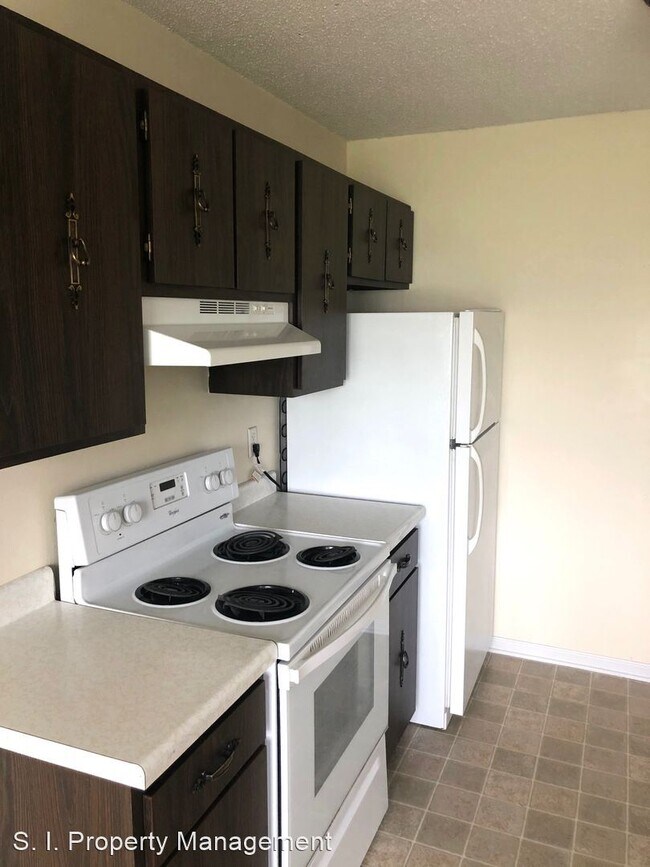 Foto del edificio - 75 Walton Ln