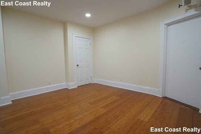 Foto del edificio - 389 Harvard St