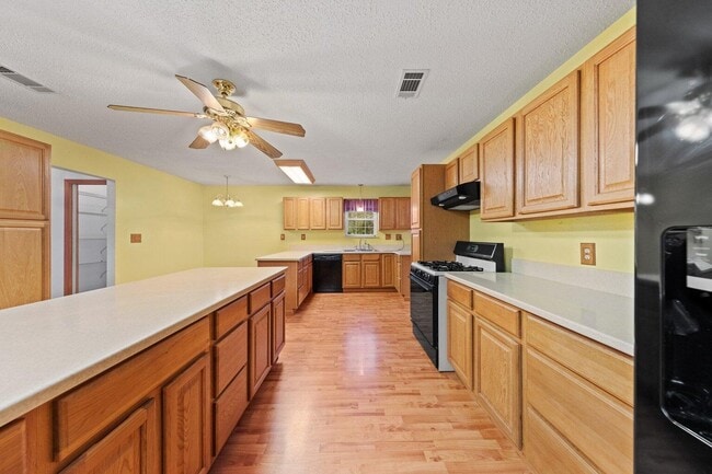 Building Photo - 122 Beach Dr