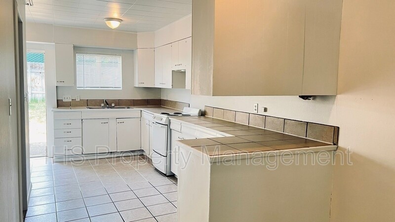 Foto principal - 1526 W 4th Ave