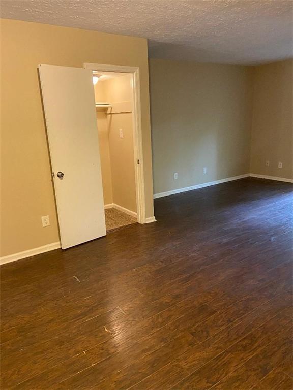 Building Photo - 735 Cedar Pointe Ct SW