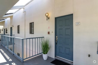 Building Photo - 4661 Albany Cir