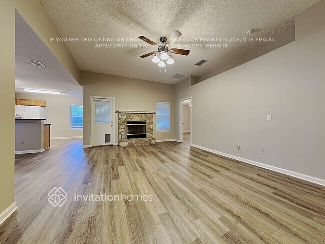 Building Photo - 11122 Stanley Steamer Ln