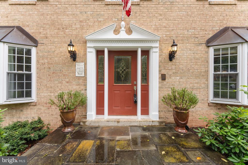Foto principal - 901 Holly Creek Dr