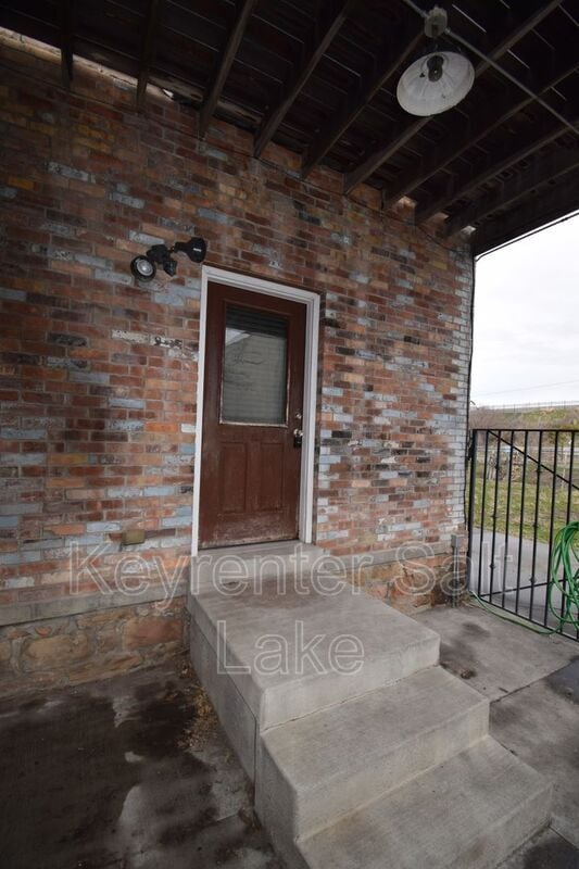 Building Photo - 540 N 600 W