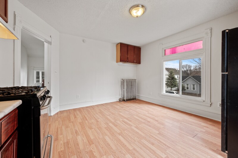 Foto principal - 2210 10th Ave S