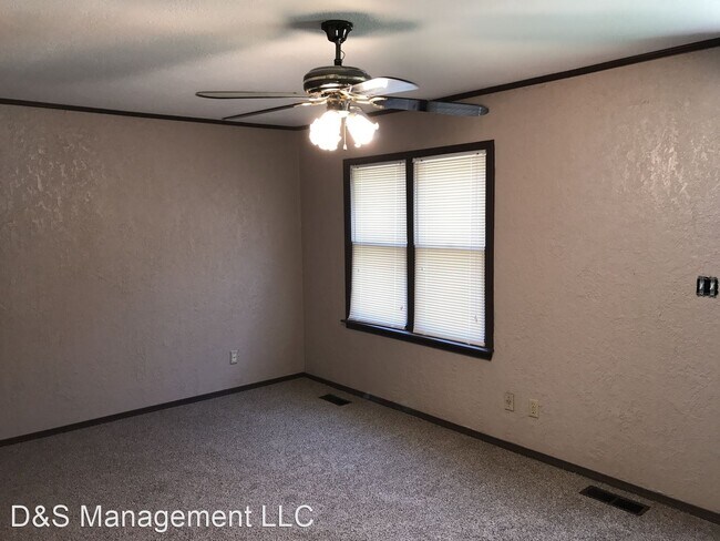 Foto del edificio - 3 br, 1 bath House - 808 SW 68th Street
