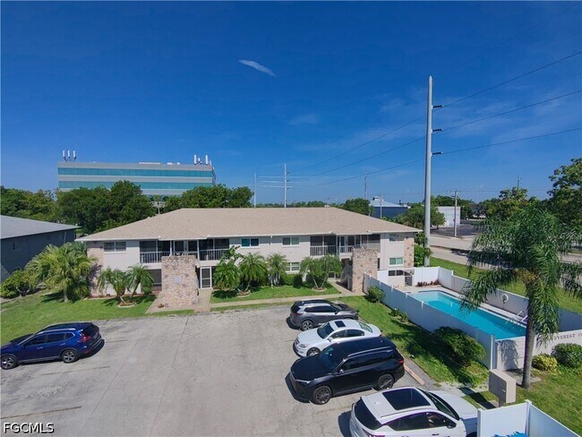Foto del edificio - 2504 SE 16th Pl