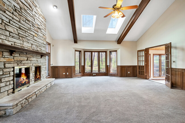 Building Photo - 33W415 Brewster Creek Cir