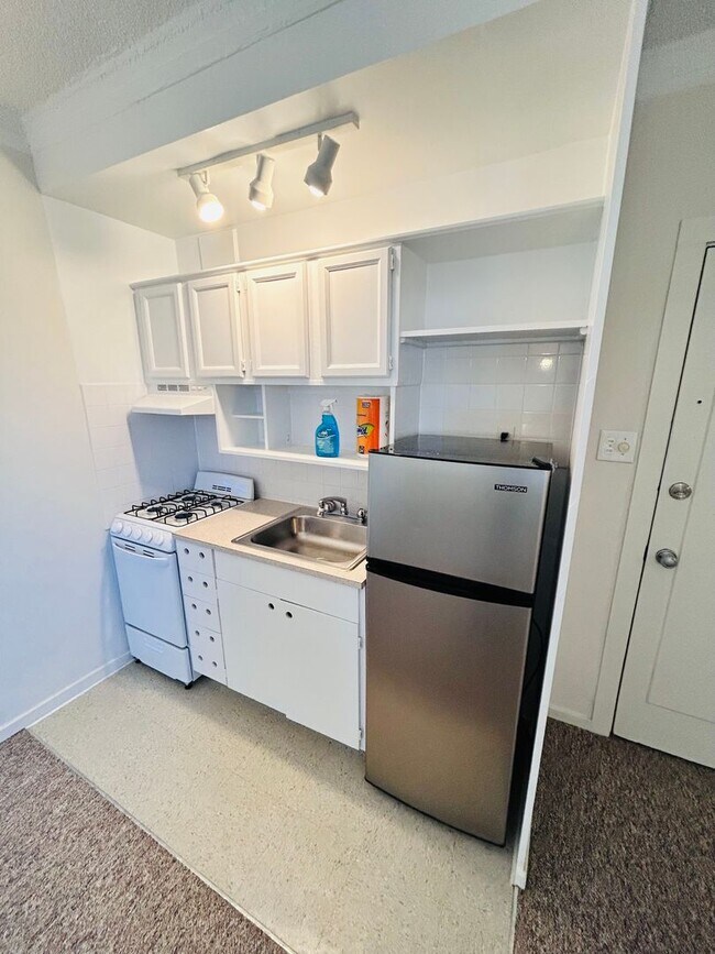 Interior Photo - Winthrop Terrace