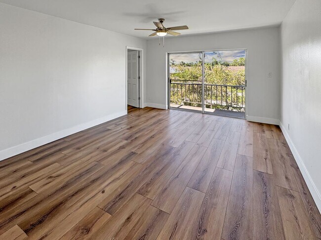 Foto del edificio - 8300 Bardmoor Blvd