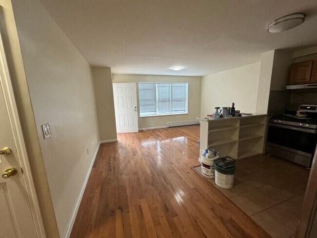 Foto del edificio - 10534 77th St