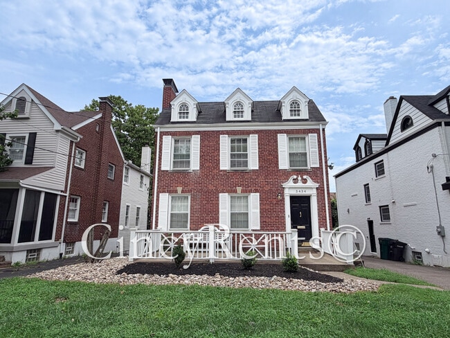 Building Photo - 3434 Ault View Ave