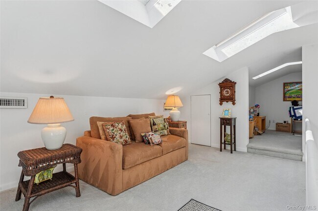 Foto del edificio - 35 Halsey Rd