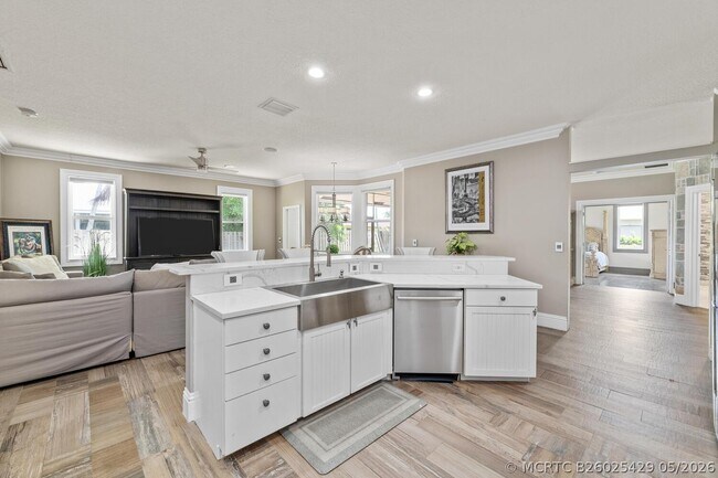 Foto del edificio - 13853 Norwick St