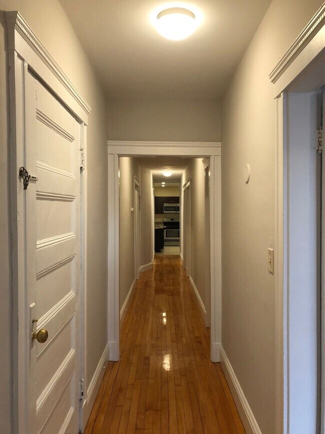 Foto del edificio - 11 Upland Rd