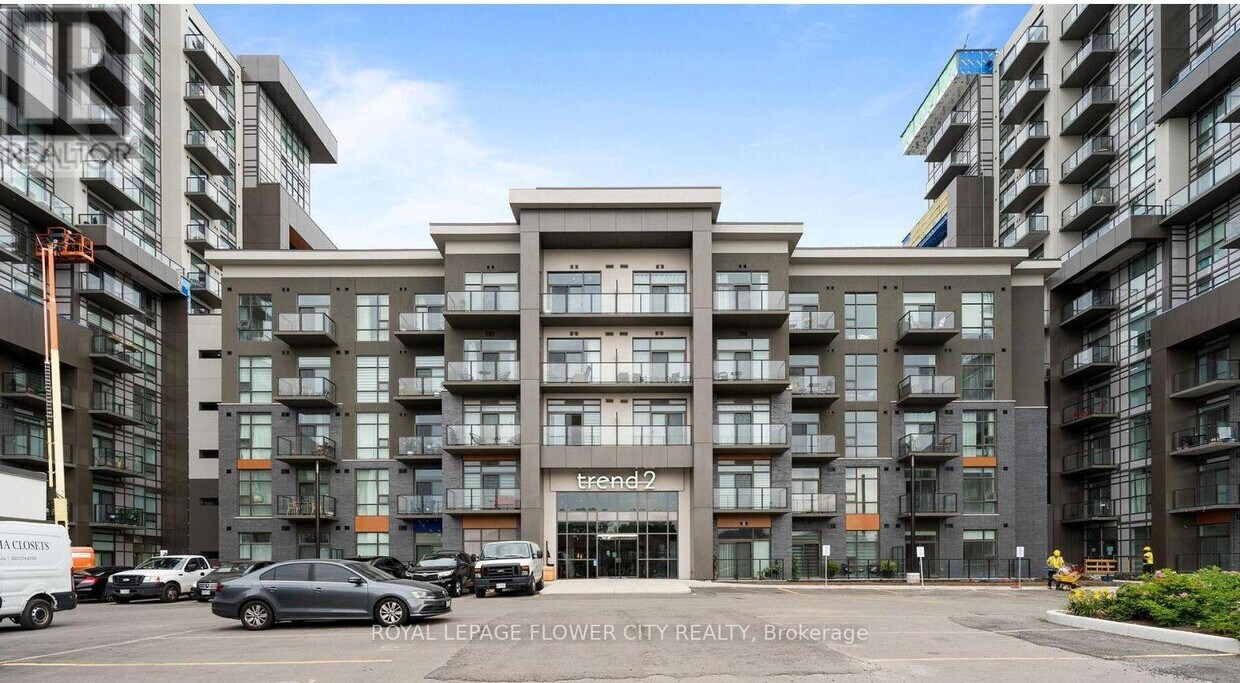 Primary Photo - 460-460 Dundas St E