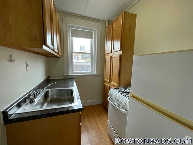 Building Photo - 1179 Boylston St
