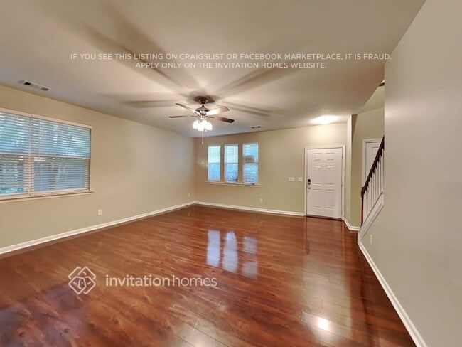 Building Photo - 403 Howell Crossing