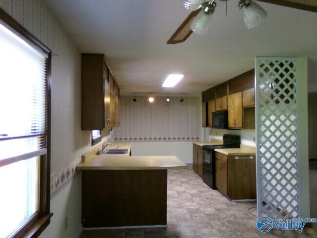 Foto del edificio - 151 Butch Cir