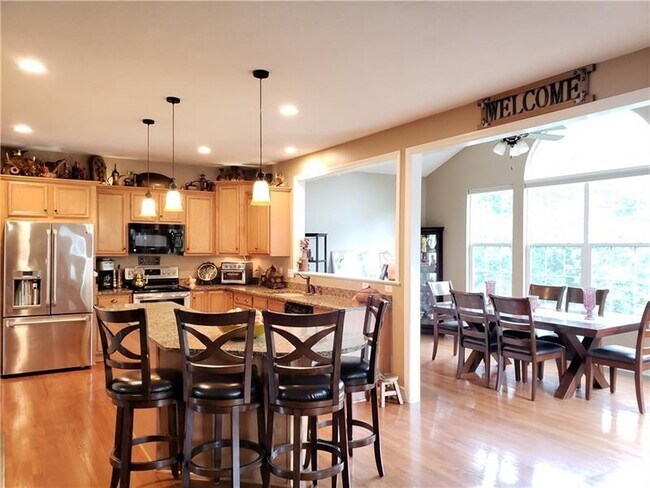 Building Photo - 122 Southridge Dr