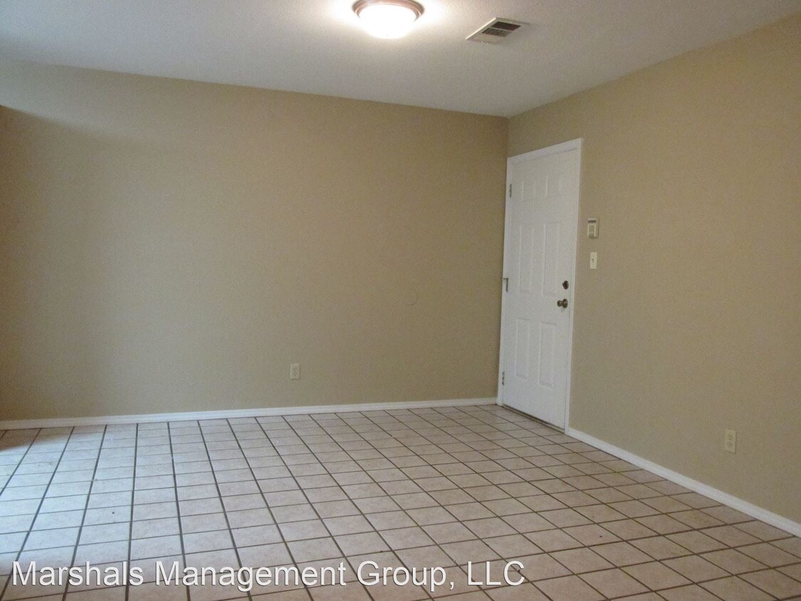 Foto del edificio - 2 br, 2 bath Apartment - 6 EASTWOOD DRIVE A-B