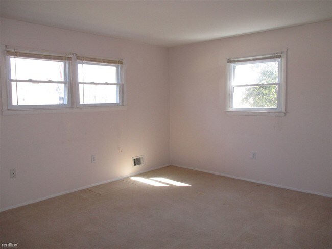 Building Photo - 4 br, 2 bath House - 400 Marley Neck Blvd