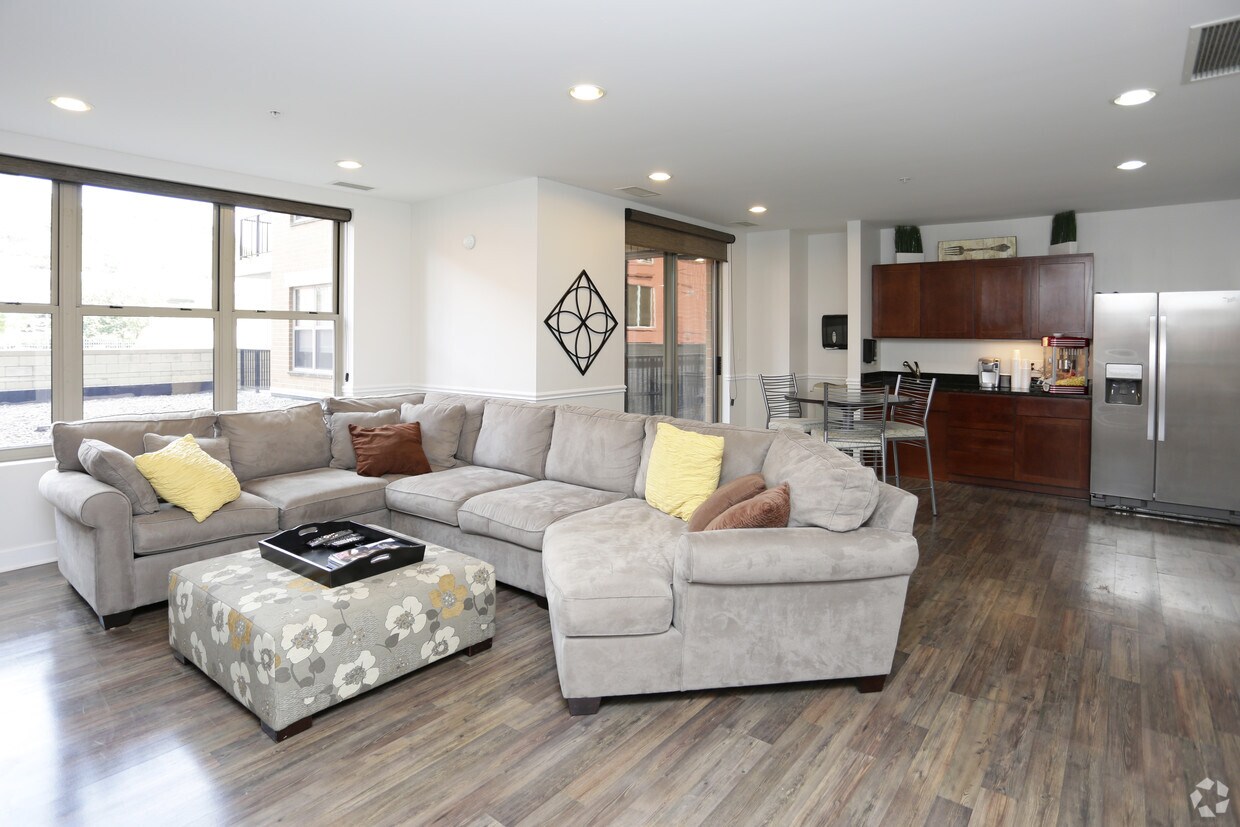 Icon on Bond Apartments Grand Rapids, MI