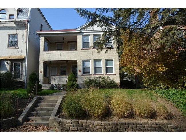 View from S. Linden Ave - 706 S Linden Ave