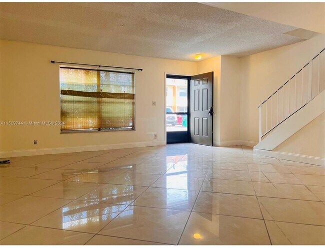 Foto del edificio - 6534 SW 41st St