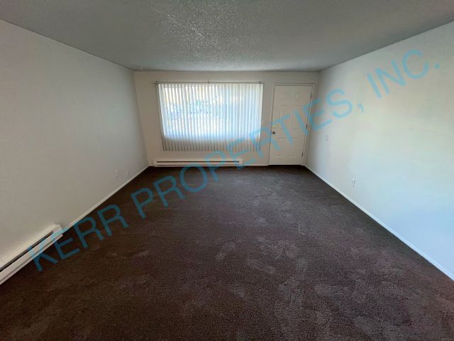 Foto del edificio - 2 Bd / 1 Bth - Laundry Hookups - Shed - De...