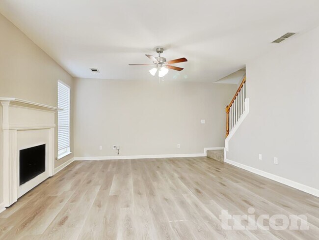 Foto del edificio - 140 N Greenfield Cir