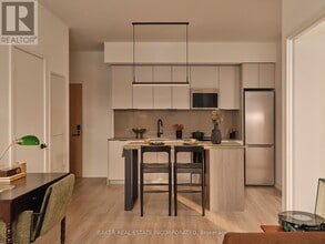 Building Photo - 65 Trinity St